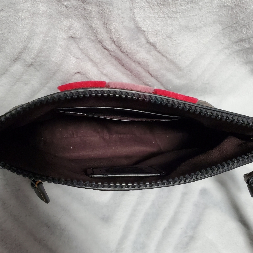 ❌SOLD❌ Coach Charlie Pouch Varsity Stripes - Picture 2 of 5